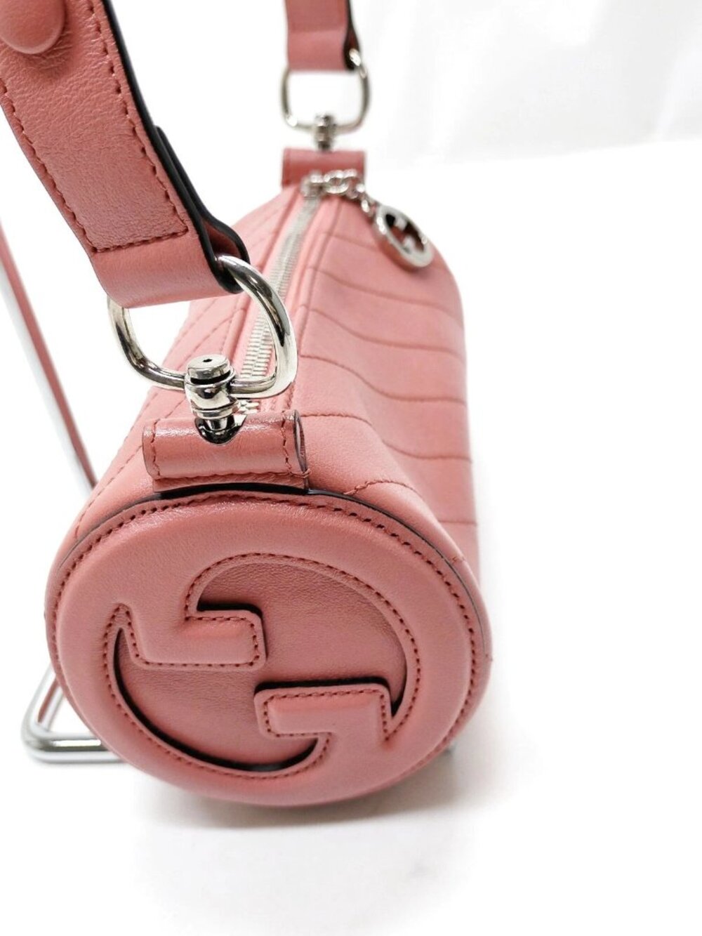 Authentic Gucci Pink Leather Mini Shoulder Bag Pochette GG Charm - Picture 5 of 16